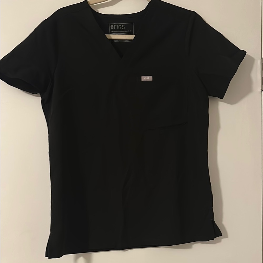 Figs Black Scrub Top